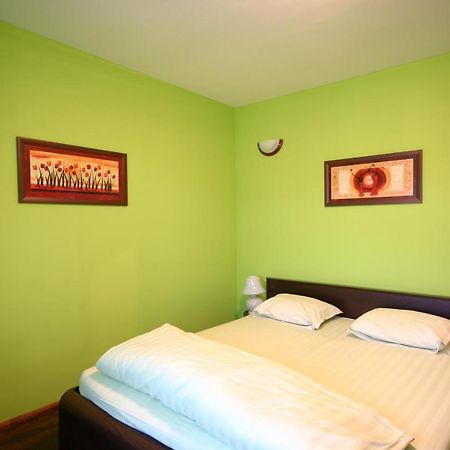 Private 4Br-2Ba Guest House Dryanovo With Pool And Free Parking Eksteriør billede