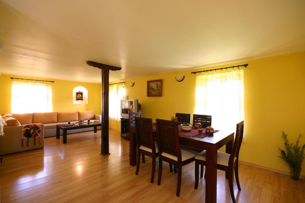 Private 4Br-2Ba Guest House Dryanovo With Pool And Free Parking Eksteriør billede